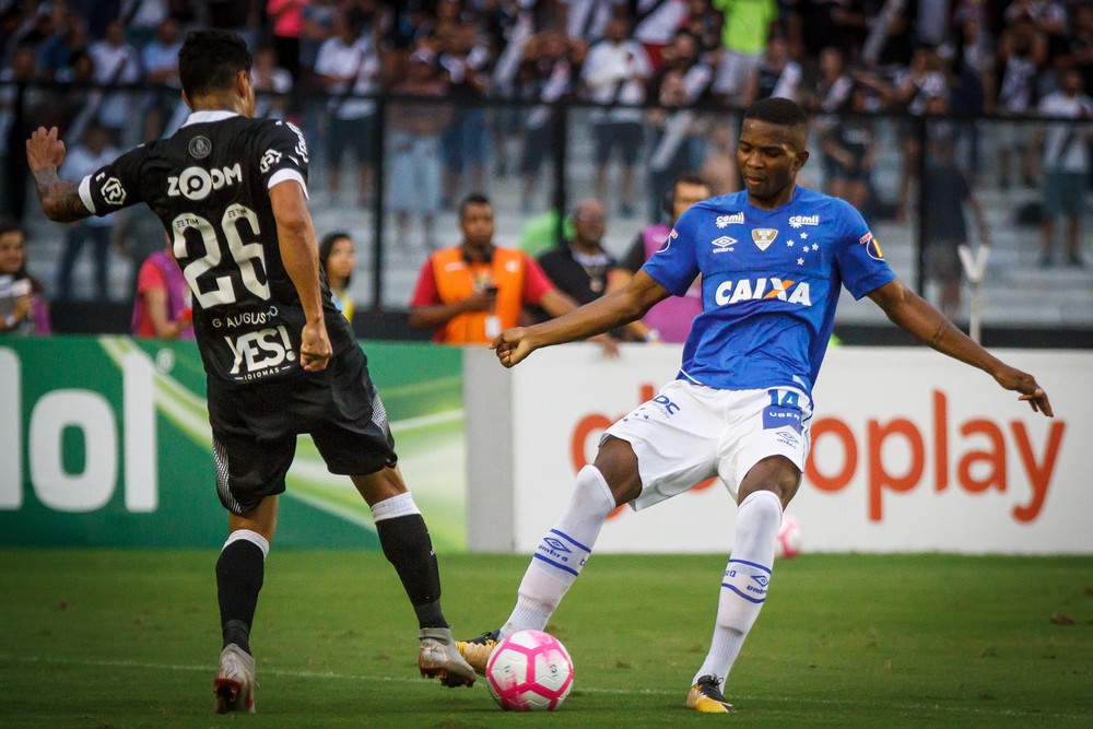 Mineiro: Zagueiro do Cruzeiro é detido com maconha em Belo Horizonte