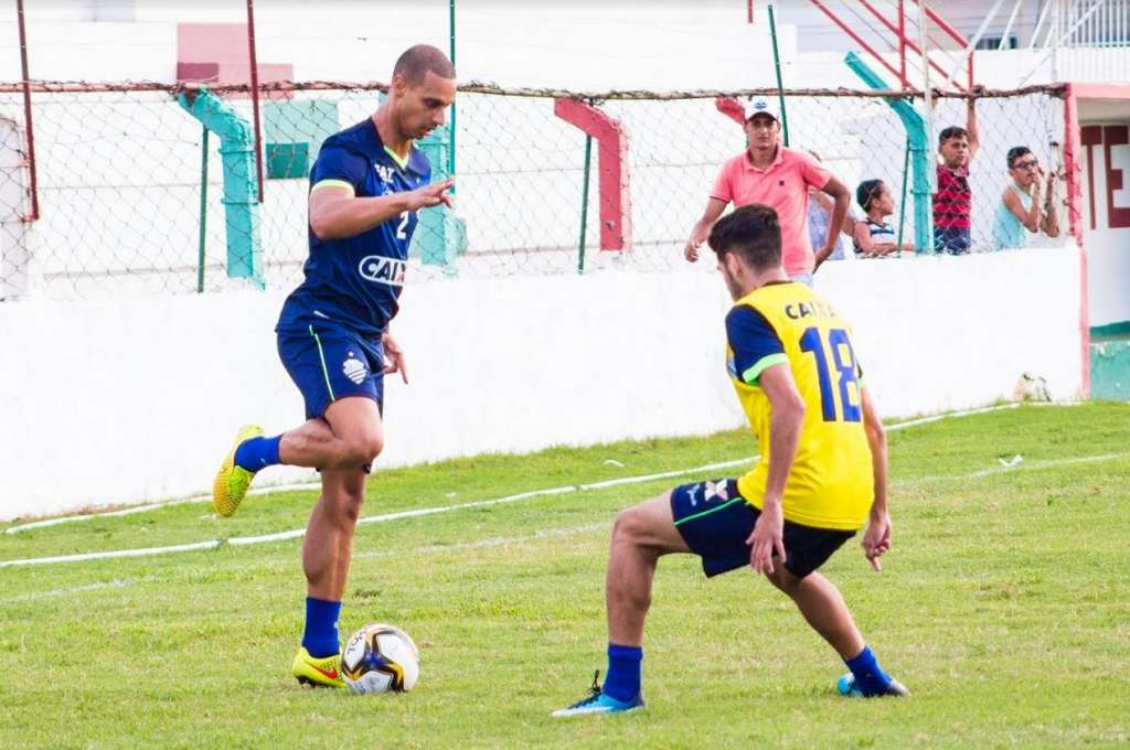 Celsinho quer grande estreia do CSA contra o Vitória pela Copa do Nordeste. Foto: Levi Yuri / Divulgação / CSA