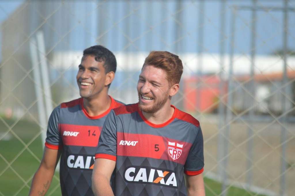 Novidade do CRB, Ferrugem quer triunfo sobre o Bahia na Copa do Nordeste. Foto: Divulgação / CRB / Douglas Araújo