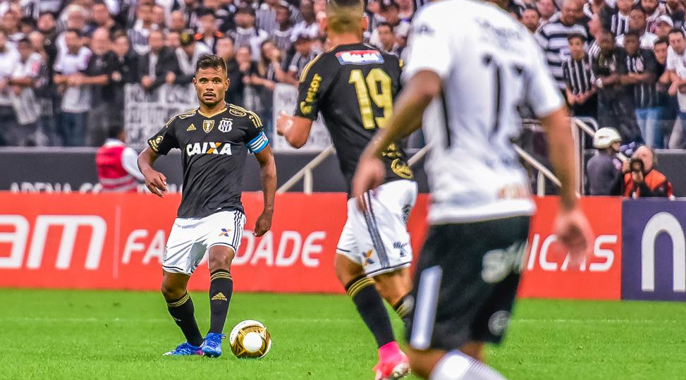 Ponte Preta é condenada a pagar R$ 1,14 milhão ao volante Fernando Bob