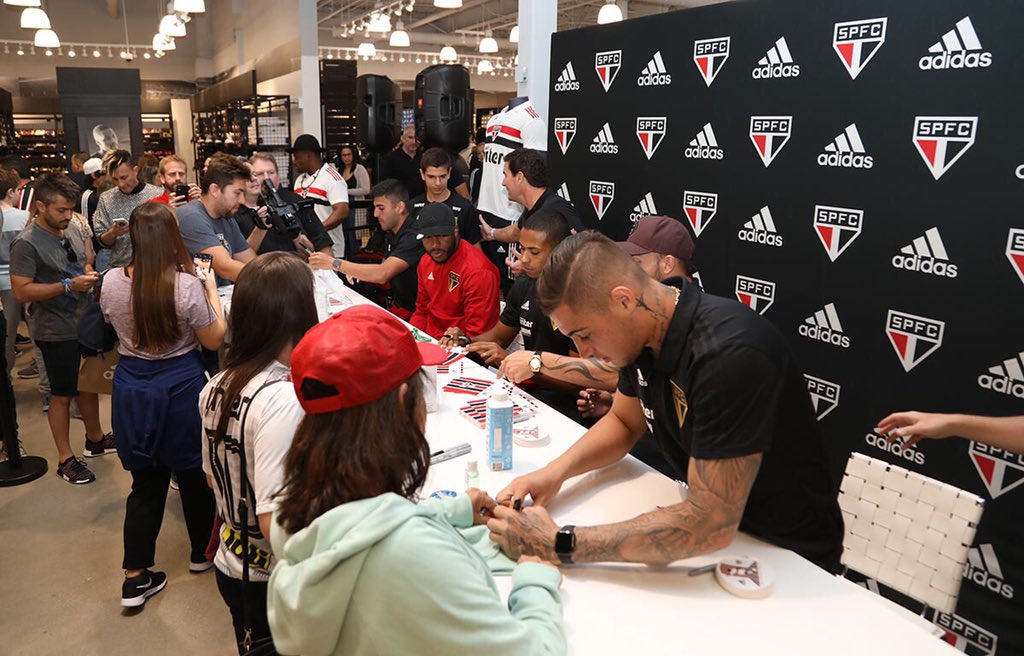 Burocracia pode impedir São Paulo de usar quase metade dos reforços na estreia