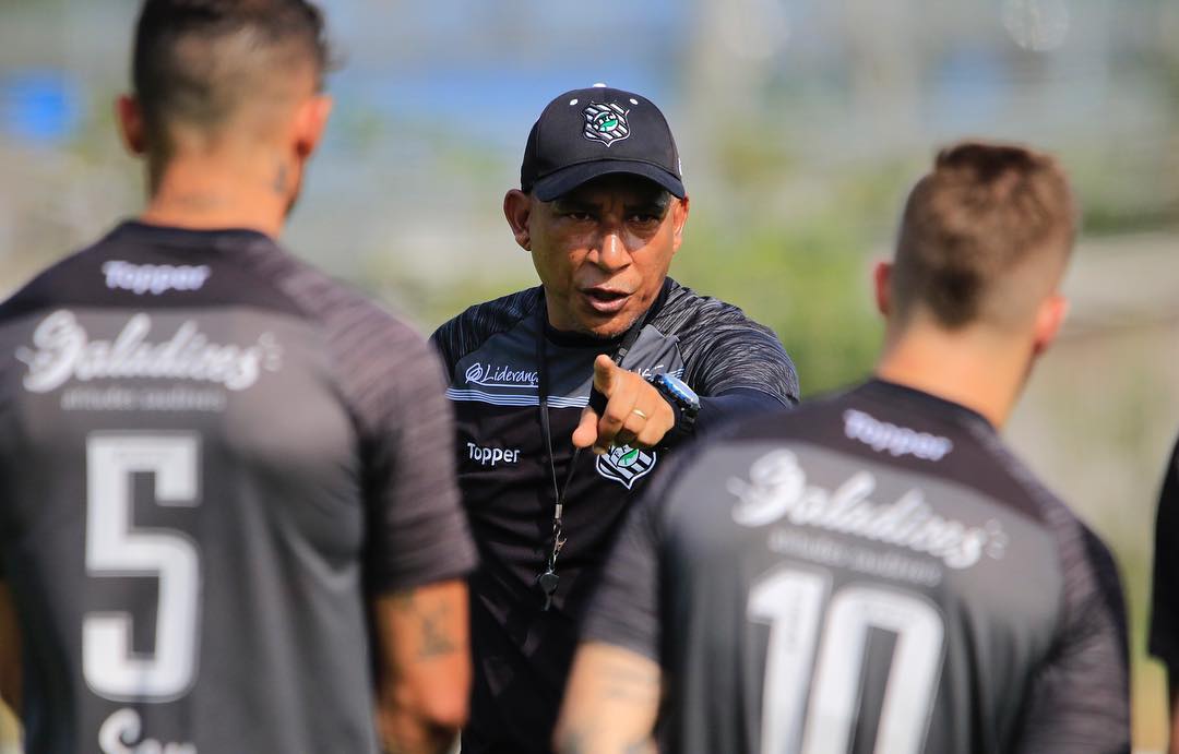 Catarinense: Antes da estreia, Hemerson Maria destaca: “Balanço muito positivo”