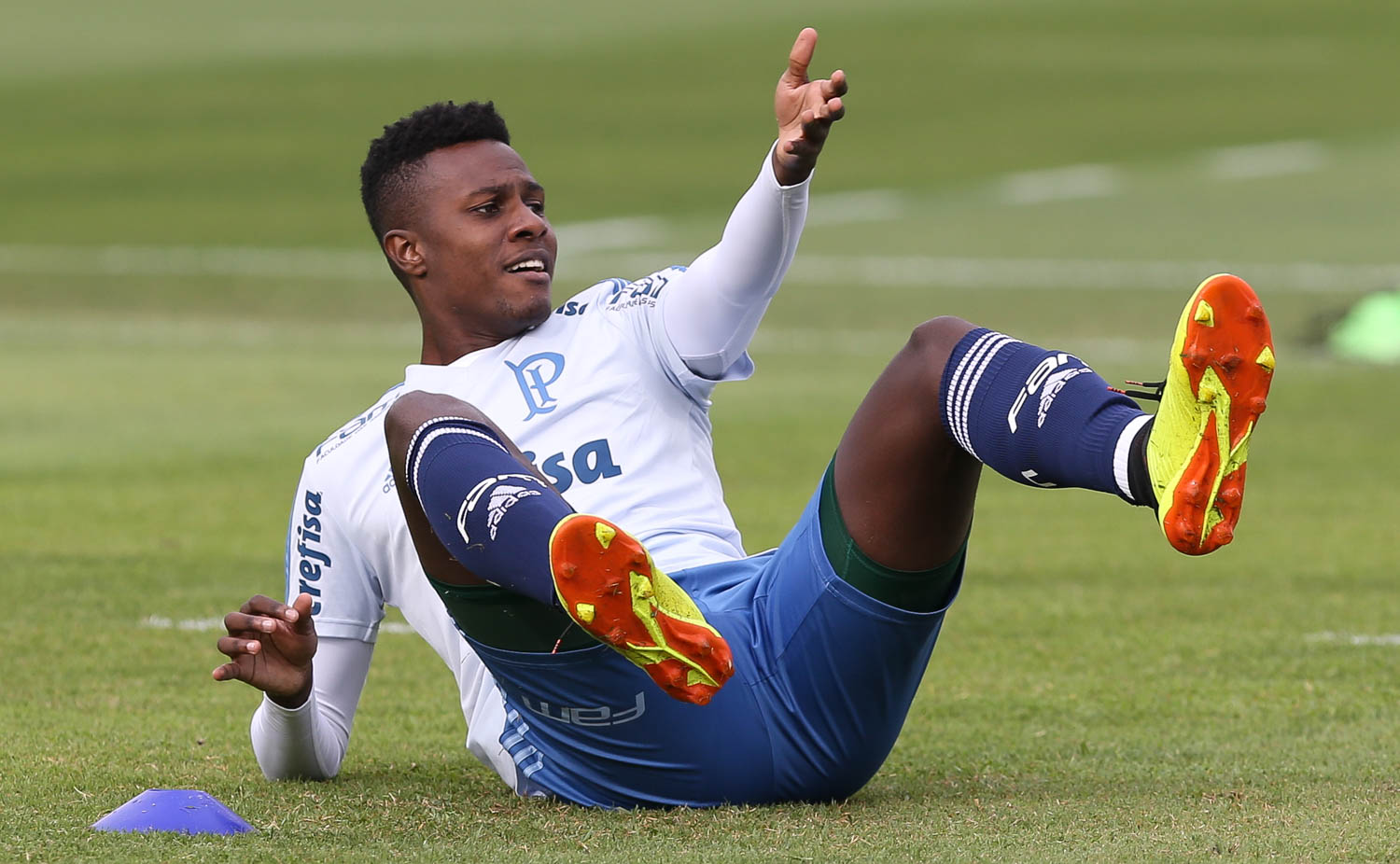 Cearense: Presidente do Fortaleza elogia, mas descarta zagueiro do Palmeiras