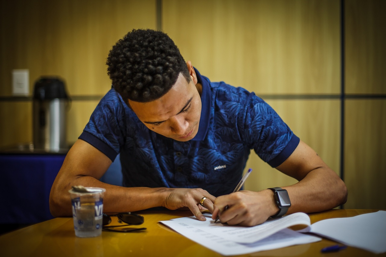 Mineiro: Cruzeiro confirma contratação de Marquinhos Gabriel, ex-Corinthians