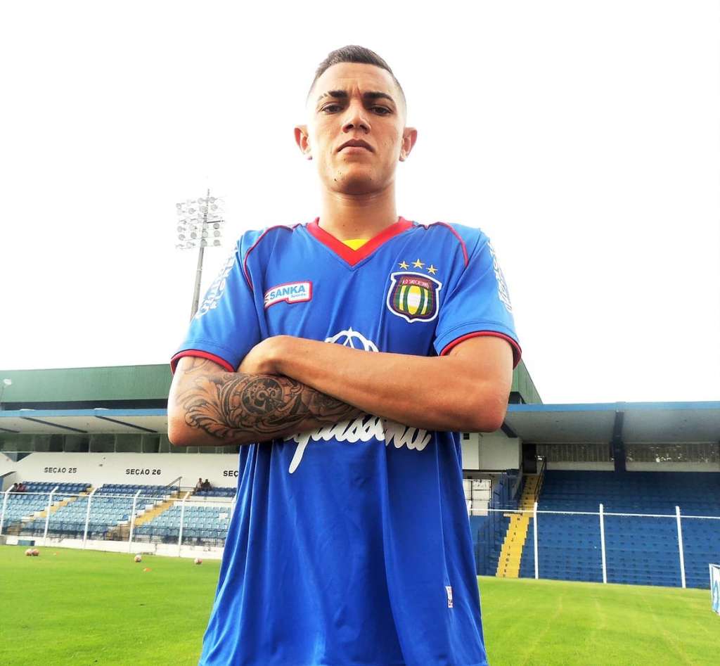 O atacante Minho foi anunciado como novo reforço do São Caetano nesta sexta-feira