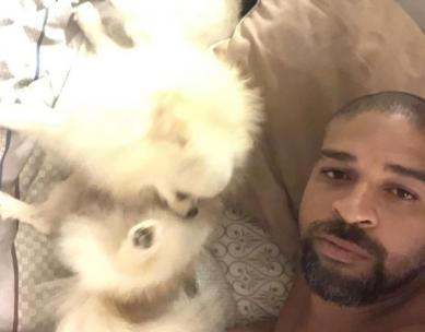 Tal de Bruna? Ex-Flamengo e Seleção publica foto com loira na cama. VEJA O VÍDEO ! 1 0002050364167 img