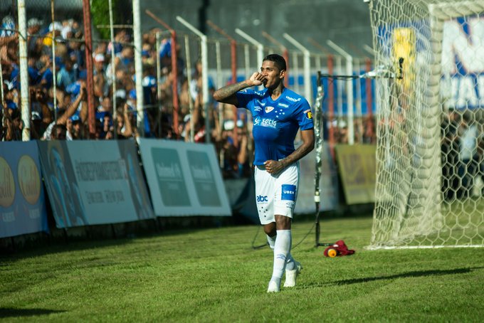 MINEIRO: Sem Fred, Cruzeiro vence o Guarani com dois gols de Raniel