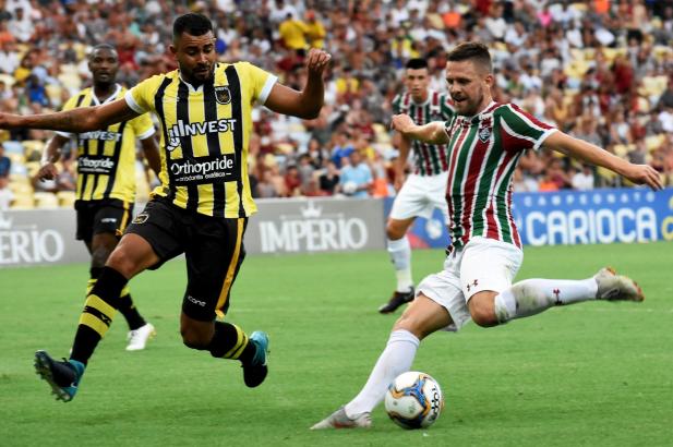 Fluminense teve muitas dificuldades com bloqueio defensivo do Volta Redonda