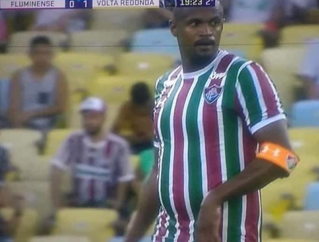 Novo Walter? Jogador do Fluminense aparece gordinho na estreia do Cariocão. Veja !