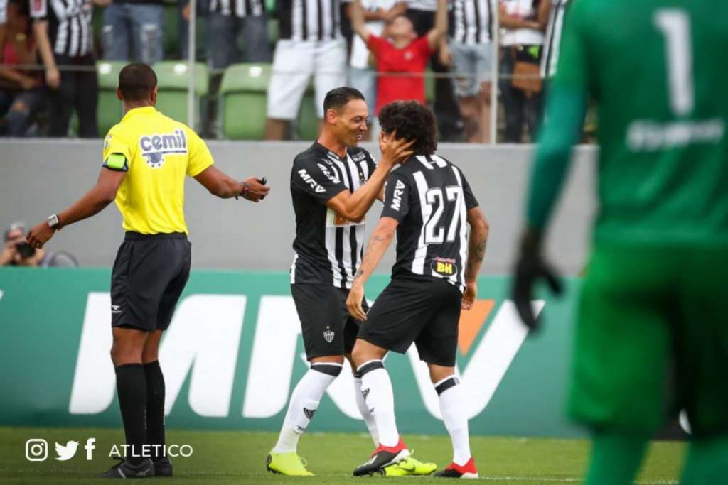 Atlético-MG goleia Boa Esporte no Mineiro com show de Ricardo Oliveira