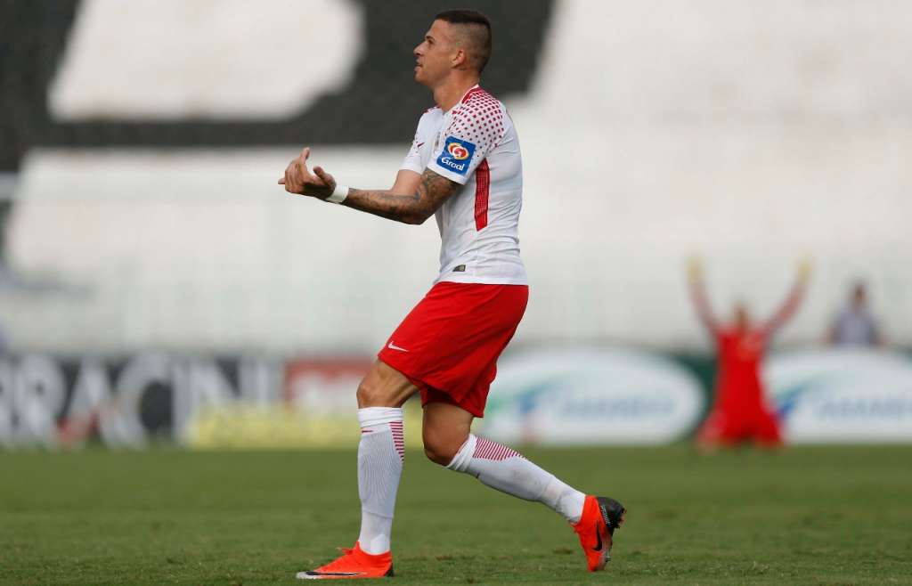 Jobson comemorando o belo gol diante do Palmeiras. (Foto: Red Bull Brasil / Divulgação)