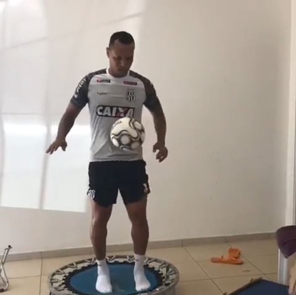 Ponte não desiste de Luís Fabiano, mas considera ‘inviável’ para o Paulistão