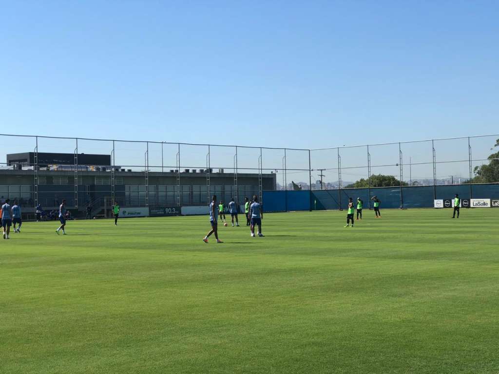 Renato testa titulares e Grêmio vence jogo-treino contra o Cruzeiro-RS