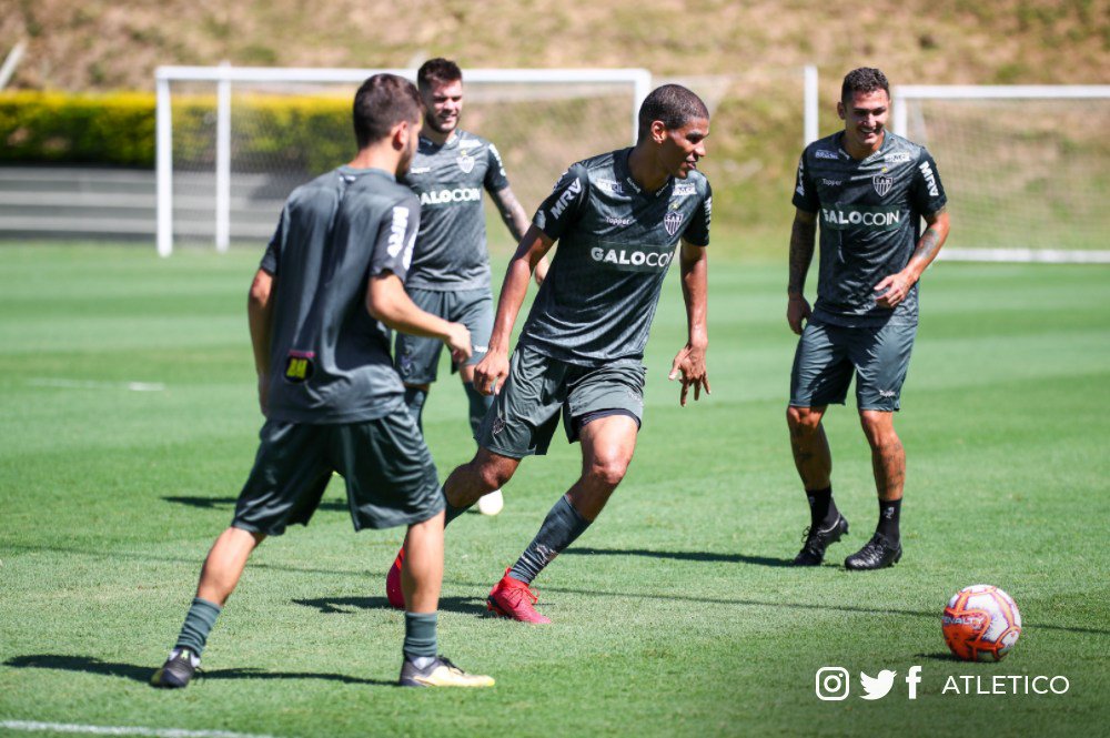 Mineiro: Levir repete time em treino e encaminha Atlético-MG repleto de jovens