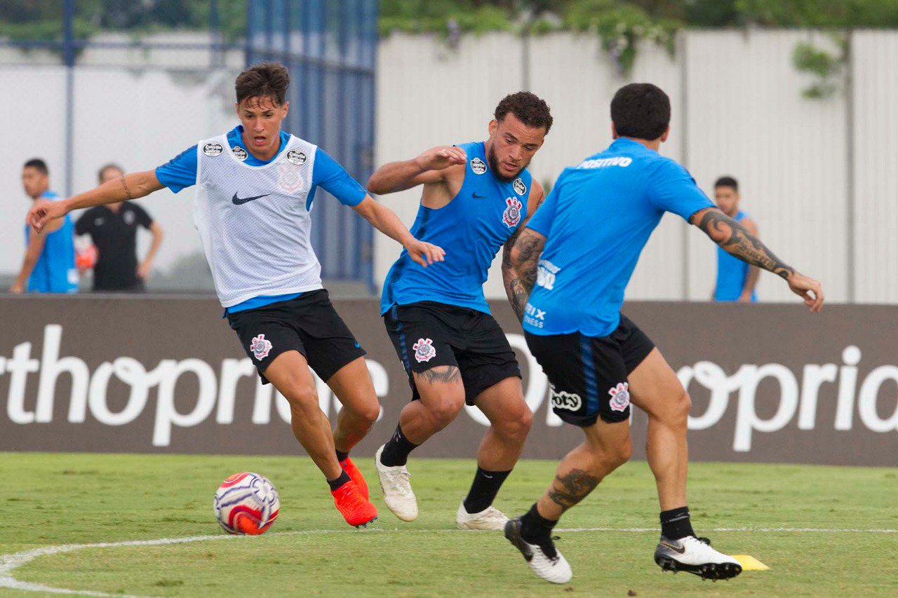 Corinthians visita o Guarani no reencontro com Osmar Loss
