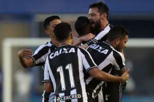 Carioca: Com Erik e mudanças, Botafogo encara Bangu em casa por reabilitação