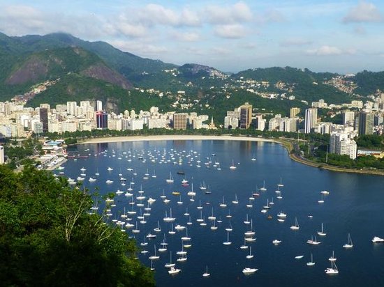Jogadores de Botafogo e Vasco tem dificuldade para alugar imóveis no Rio