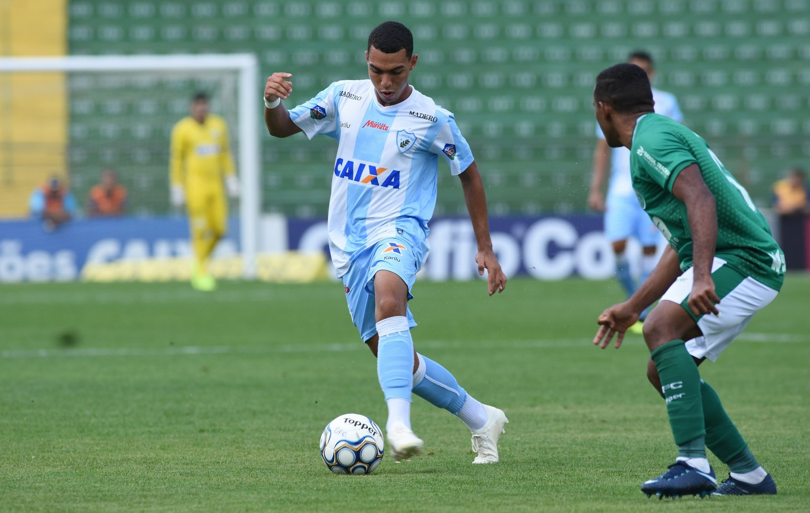 Paranense: Destaque do Londrina, lateral de 18 anos é cobiçado por Fla e Palmeiras