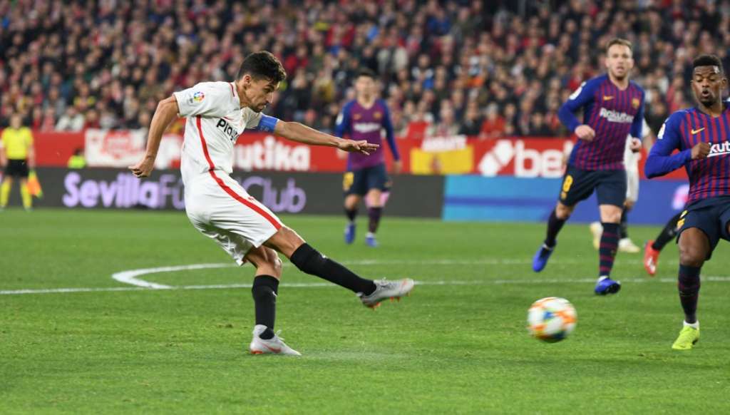 Barcelona perde para o Sevilla e se complica nas quartas