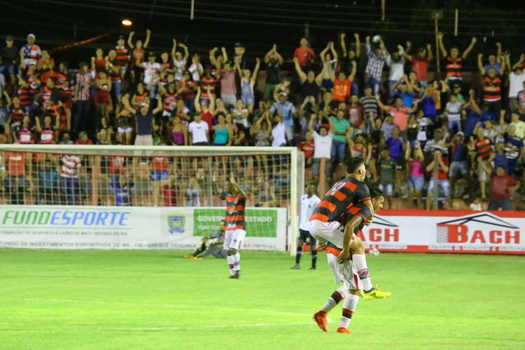 Águia Negra vence mais uma e se isola na primeira colocação do Campeonato Sul-Mato-Grossense (Foto: Franz Mendes)
