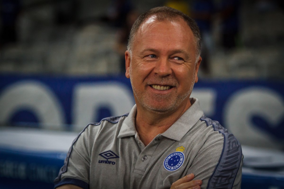 Mineiro: Mano Menezes acena com presença de Thiago Neves no clássico com o Atlético