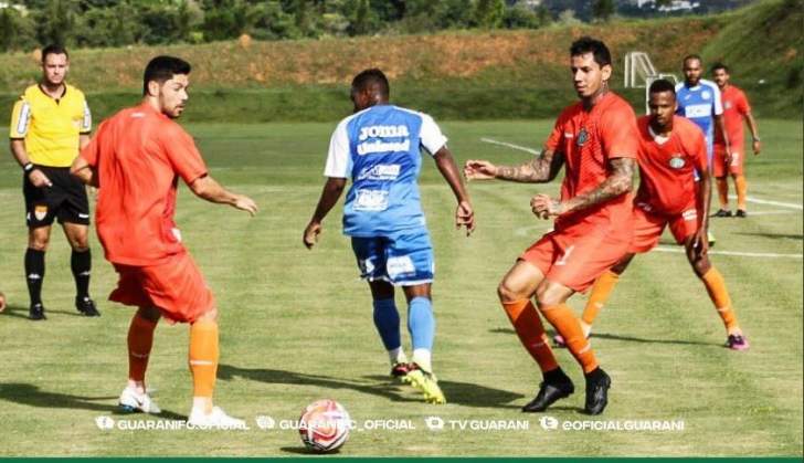 Victor Ramos surpreende e pode voltar ao Guarani ainda no Paulistão