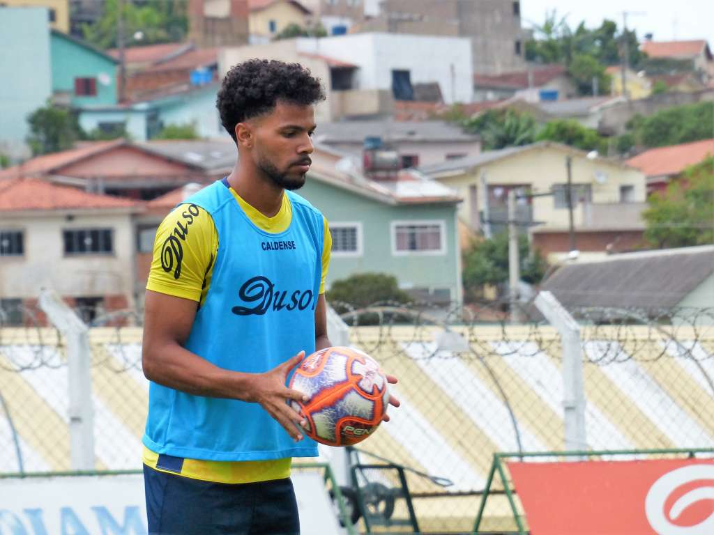 Emprestado pelo Santos, atacante Lorran reforça a Caldense no Mineiro (Foto: Renan Muniz / Caldense)