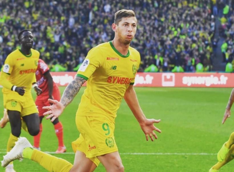 Messi pede às autoridades britânicas para não desistirem de procurar por Sala