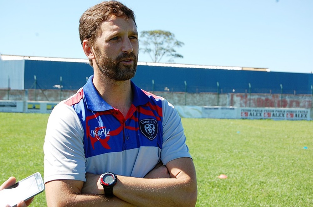 Catarinense: Brusque demite Paulo Baier após três rodadas e já anuncia substituto