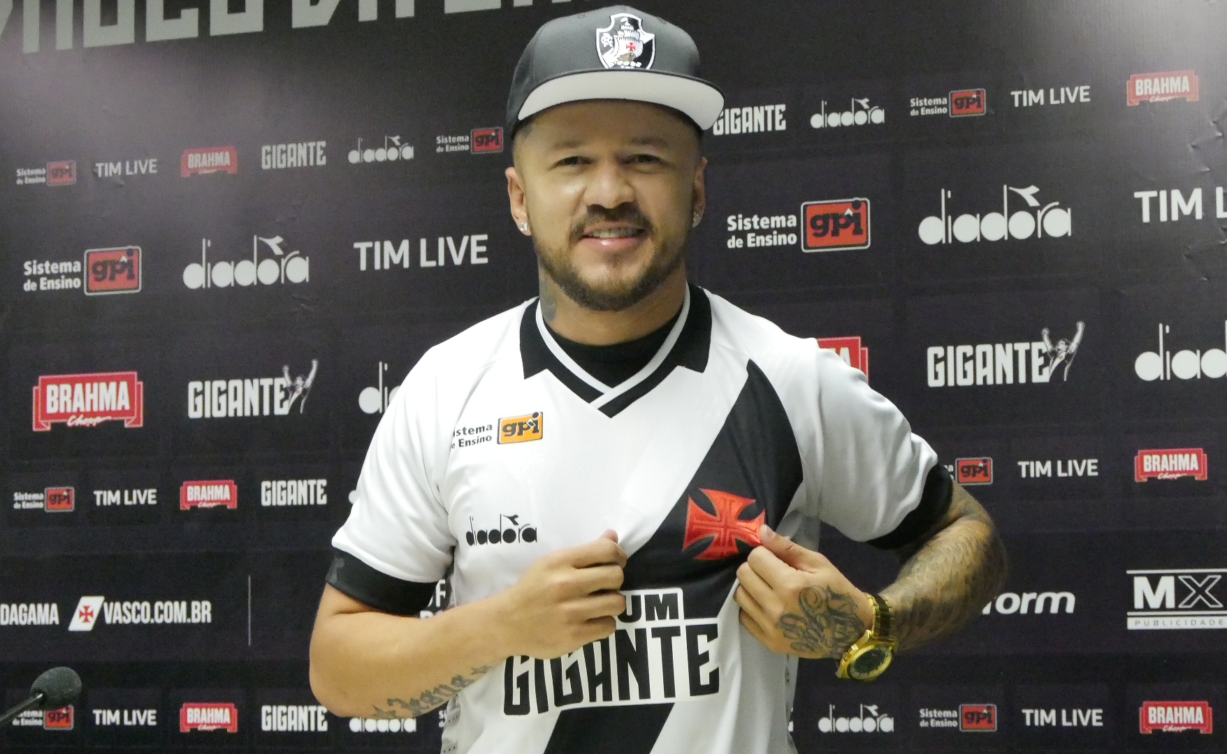 Carioca: Ex-Ponte e Inter diz que vontade pessoal prevaleceu no acerto com o Vasco