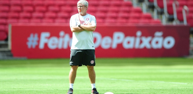 Gaúcho: Odair Hellmann relaciona Tréllez e esboça Inter com Sóbis e três titulares