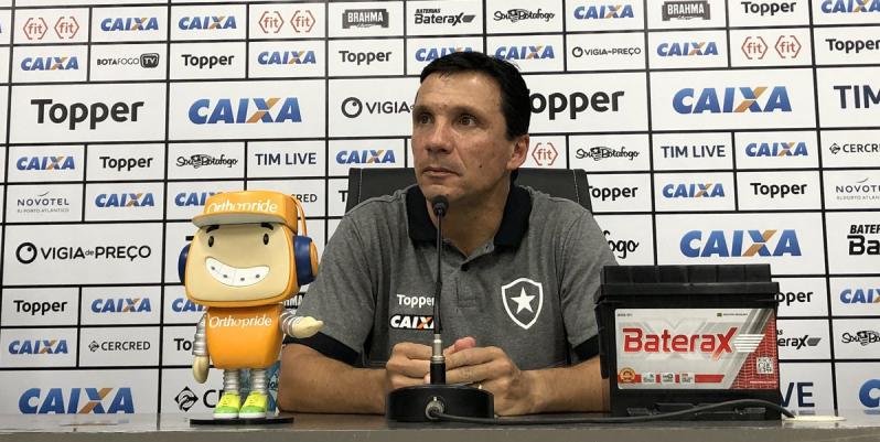 Carioca: Zé Ricardo exibe chateação com derrota do Botafogo em clássico contra o Flamengo