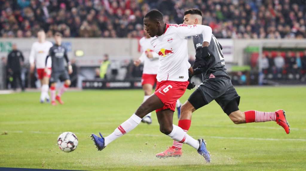 RB Leipzig goleia Düsseldorf fora e retorna ao quarto lugar do Alemão