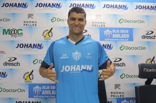 Gaúcho: Ex-Inter e campeão da Série B em 2016, lateral acerta com o Novo Hamburgo