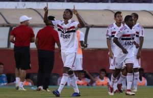 Gabriel Novaes renova com São Paulo e deve parar no Barcelona