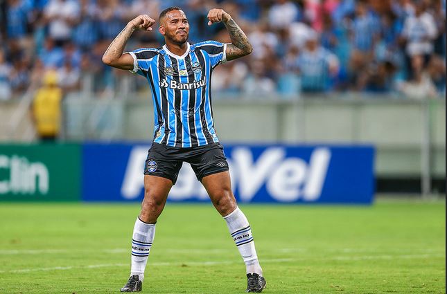 GAÚCHO: Na estreia dos titulares, Grêmio vence fácil Juventude e lidera