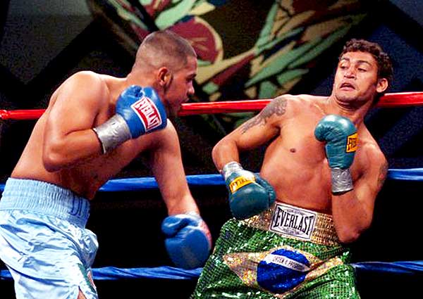 Boxe: Perto de festejar 20 anos do 1º título, Popó deixa o Brasil por academia nos EUA