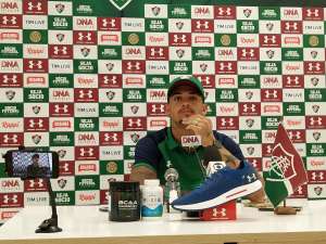 Carioca: Luciano celebra fim de jejum e diz que pode fazer função diferente no Fluminense