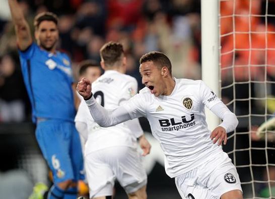 COPA DO REI: Atacante revelado pelo Flamengo brilha e Valencia está na semifinal