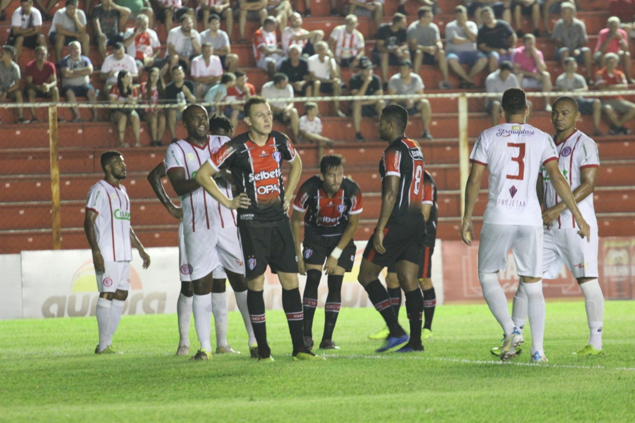 CATARINENSE: Joinvile faz aniversário, empata com Hercílio Luz e amplia jejum