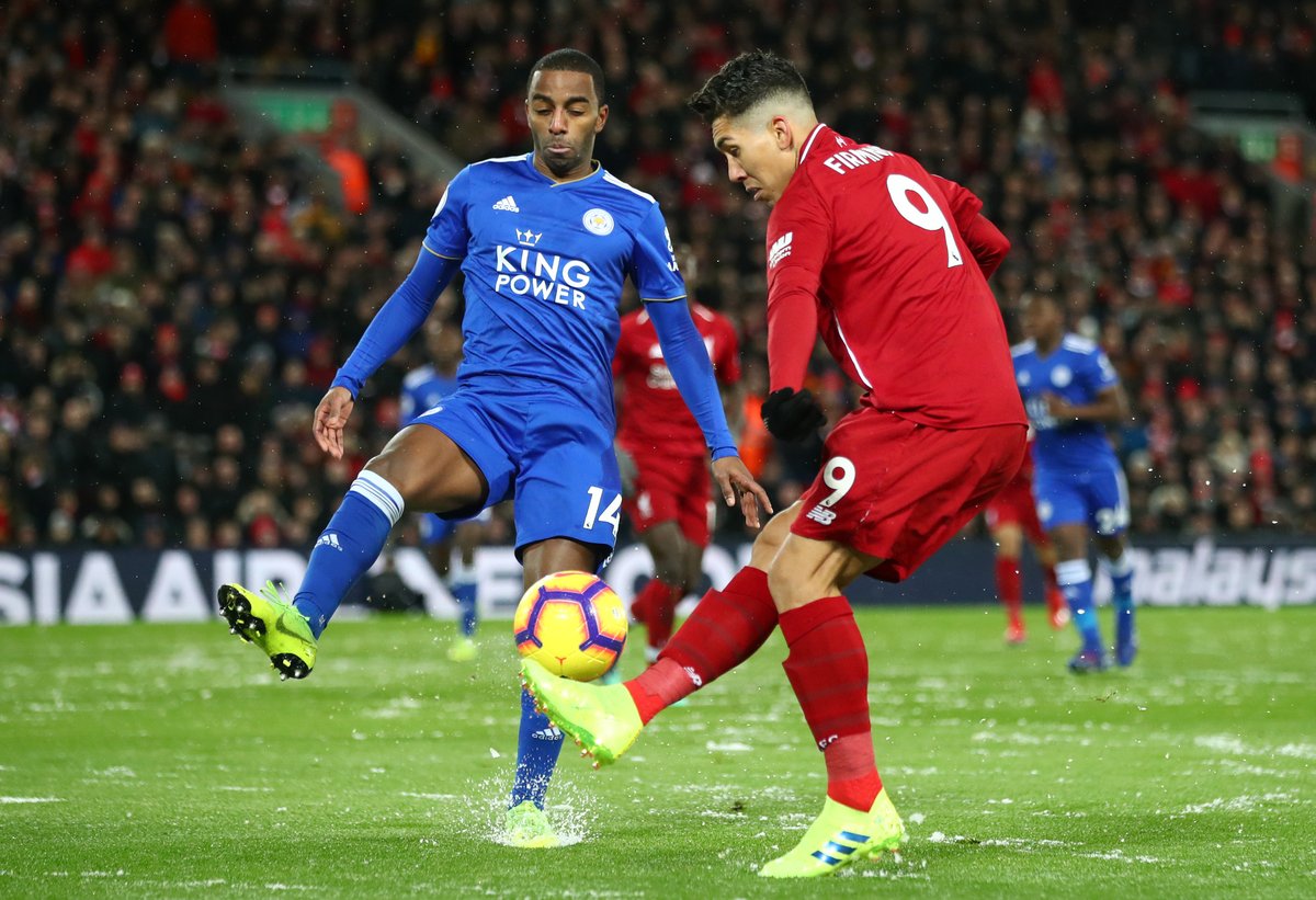 INGLÊS: Liverpool tropeça e só empata com o Leicester, mas abre vantagem na liderança