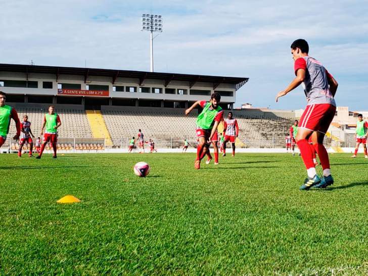 Batatais 0 x 5 Capivariano – Leão massacra fora e conquista terceira vitória seguida