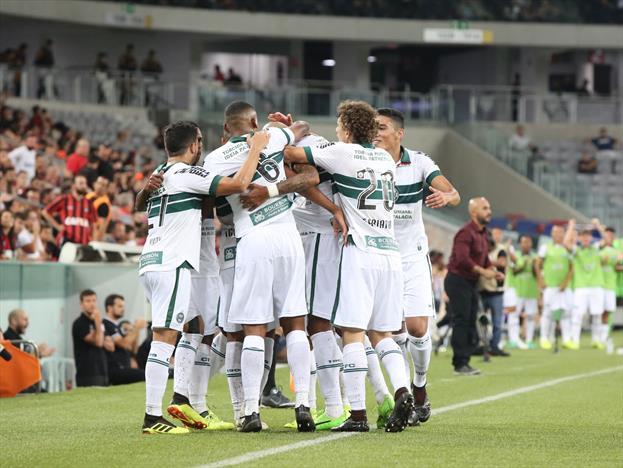 Verdão vence Atle-Tiba por 2 a 1, com gols de Igor Jesus e Iago Dias, na Arena da Baixada