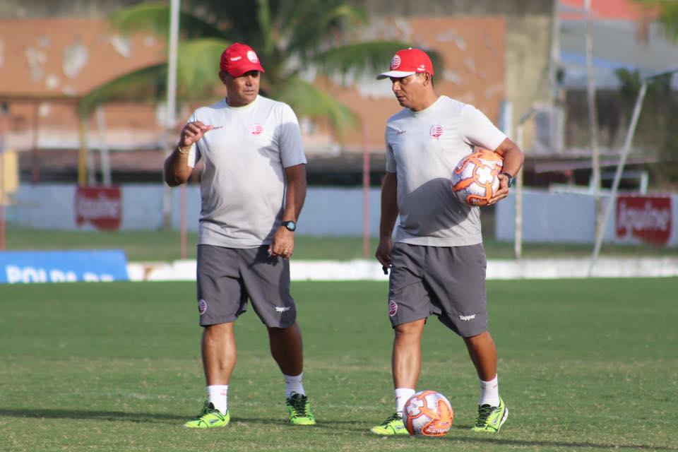 Pernambucano: Goleada e desempenho, Naútico atropela Petrolina nos Aflitos