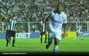 Paranaense: Após Rodrigão, Coritiba se aproxima de meia do Internacional