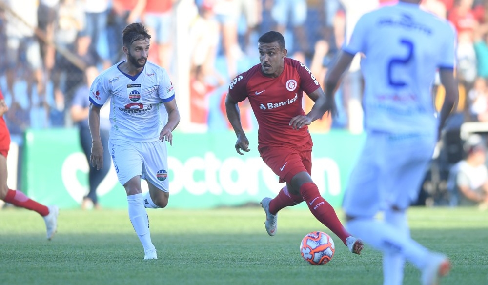 Gaúcho: Pottker tem fratura no nariz confirmada e desfalca o Inter na segunda