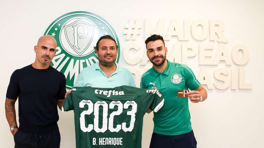 Com proposta do futebol chinês, Bruno Henrique renovou com o Palmeiras