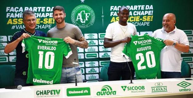 Everaldo e Augusto vieram do Querétano-MEX e já estrearam pela Chapecoense nesta vitória
