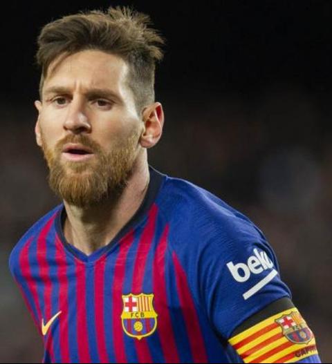 Messi marcou os dois gols do Barcelona