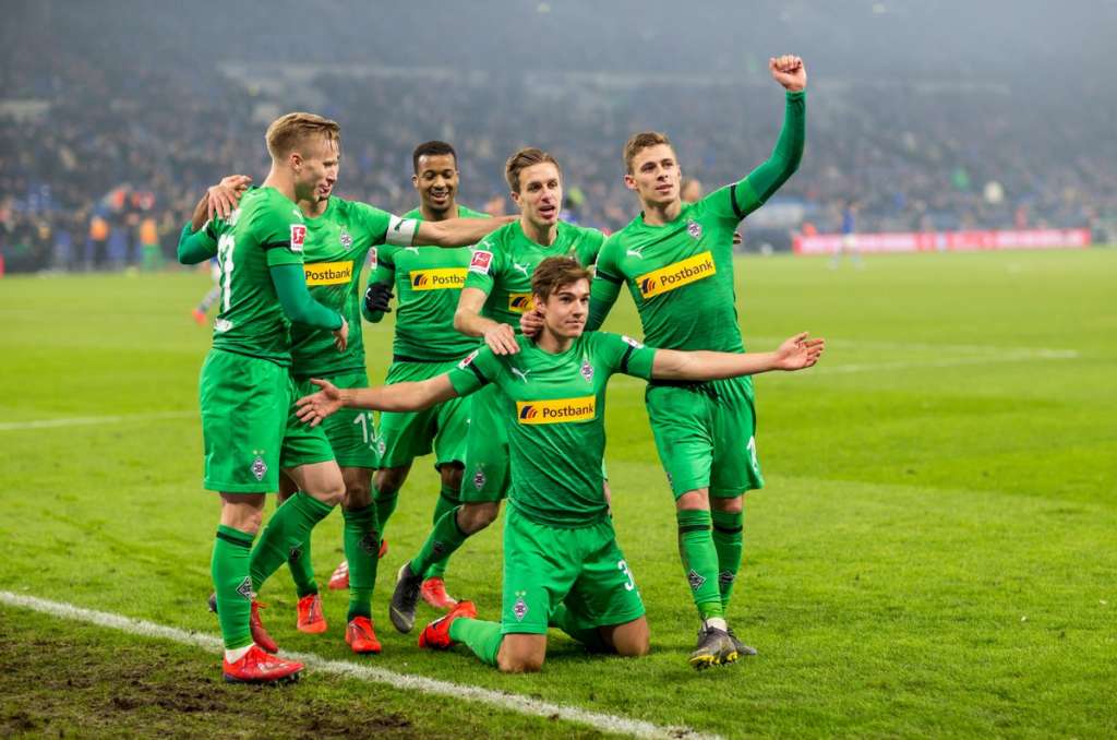 Mönchengladbach vence o Schalke 04 e reassume a vice-liderança